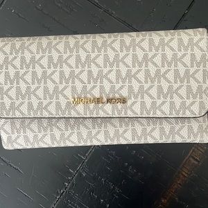 Michael Kors Large Trifold Wallet
